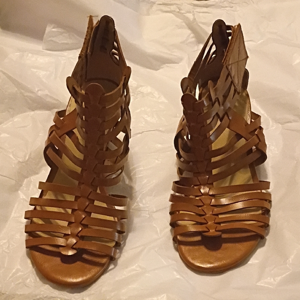Women's Tan Strappy Sandals